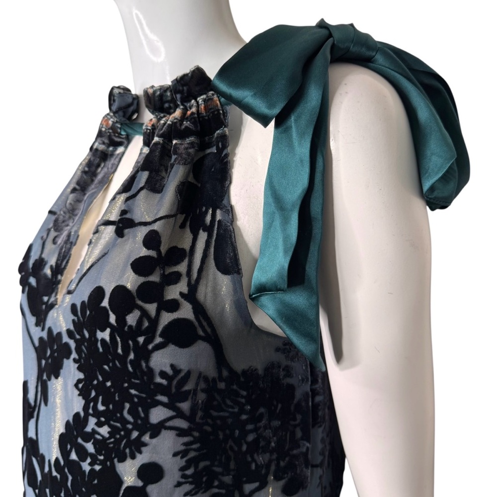 Halo Bob Silk Blend Velvet Vibrant Green Ruffled Sleeveless Halter Blouse - Picture 5 of 9